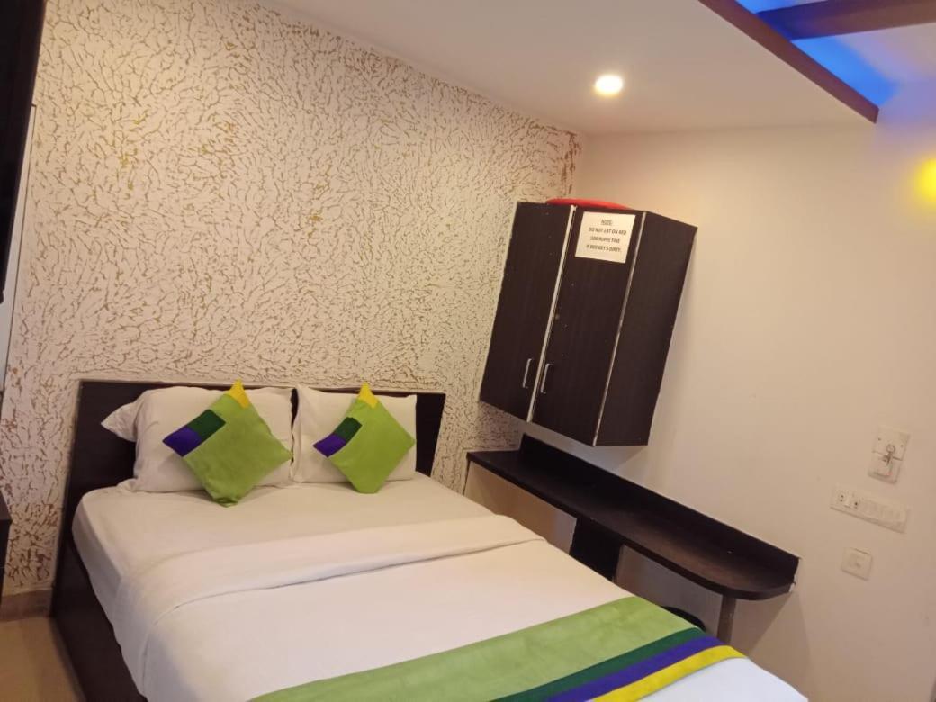 Abs Comforts Villa Mysore Esterno foto