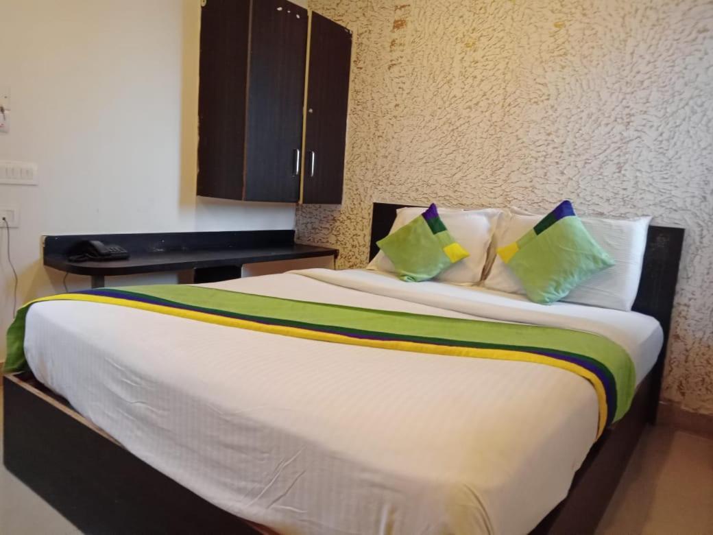 Abs Comforts Villa Mysore Esterno foto
